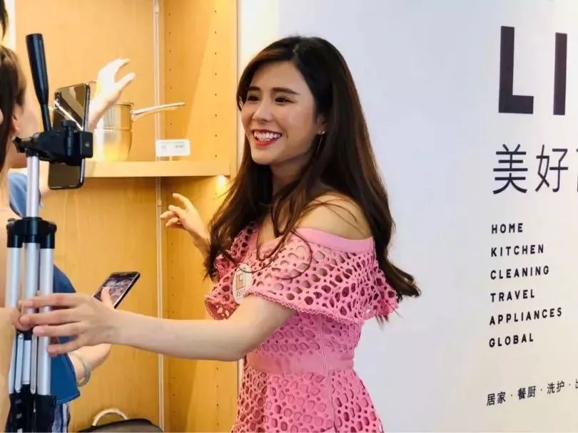 阿里“亲橙里”解码：服务内部员工的新零售试验田—黑科技新Mall