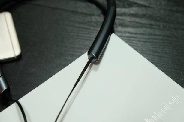 z1运动蓝牙耳机,z1蓝牙耳机跟f1哪个好