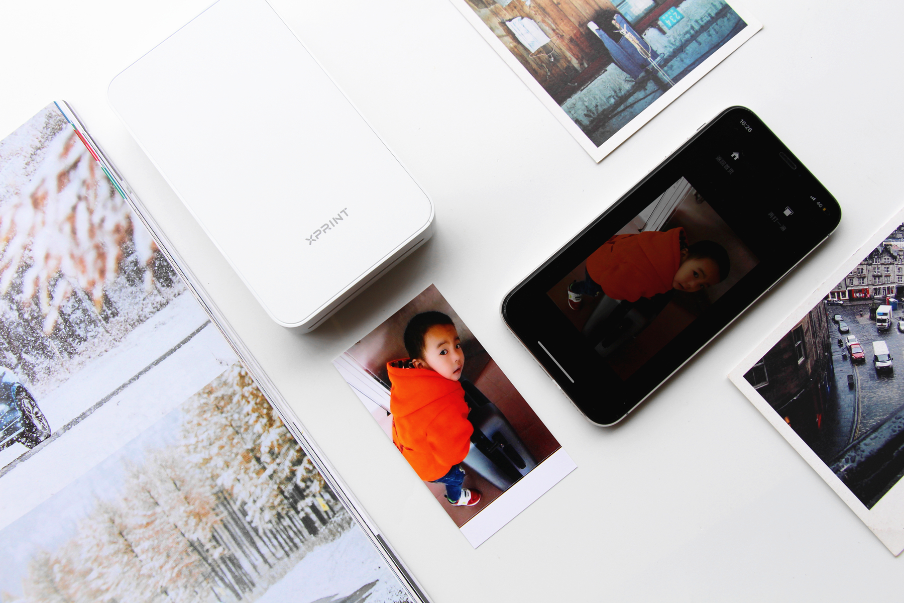 用照片纪念成长难忘时刻，极印手机照片打印机评测