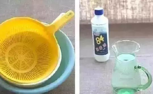 怎样才能把瓷砖的污渍清干净,刚刚铺好的瓷砖怎么去除水渍