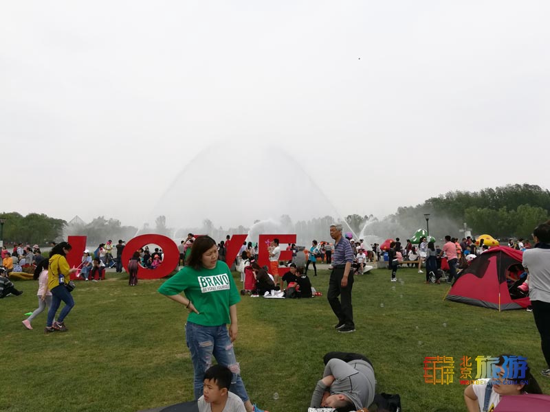 北京国际鲜花港游玩指南来啦！郁金香争奇斗艳，音乐喷泉令人震撼，云雾仙境如梦似幻！