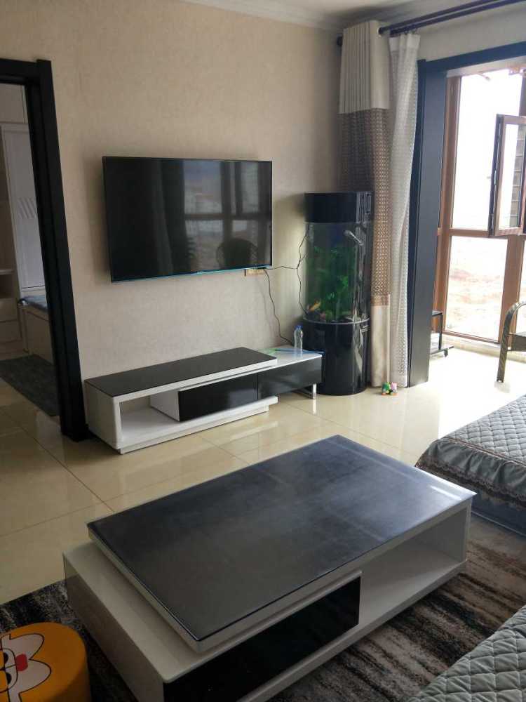 客厅沙发挂画买大了怎么补救,真皮沙发颜色买深了怎么补救