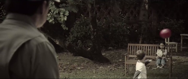 成龙电影里的女儿们,感受着浓浓的父爱,却有一个很蹊跷的共同点