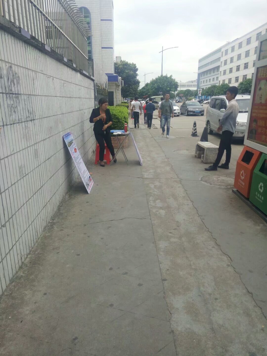 常平两班倒的工厂招聘,东莞长安哪个厂招工最新信息