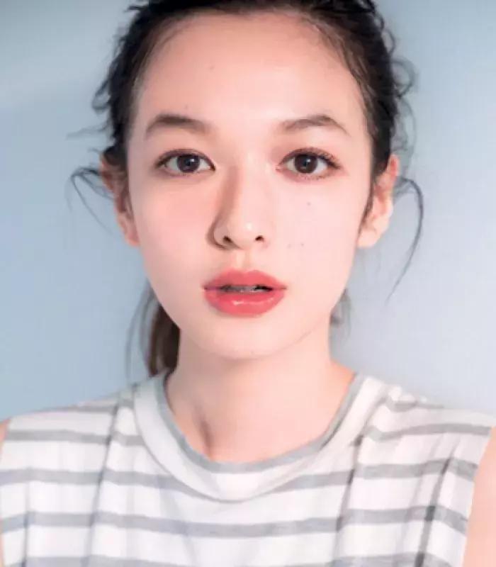 60元两支唇釉,60元两支的空气唇釉