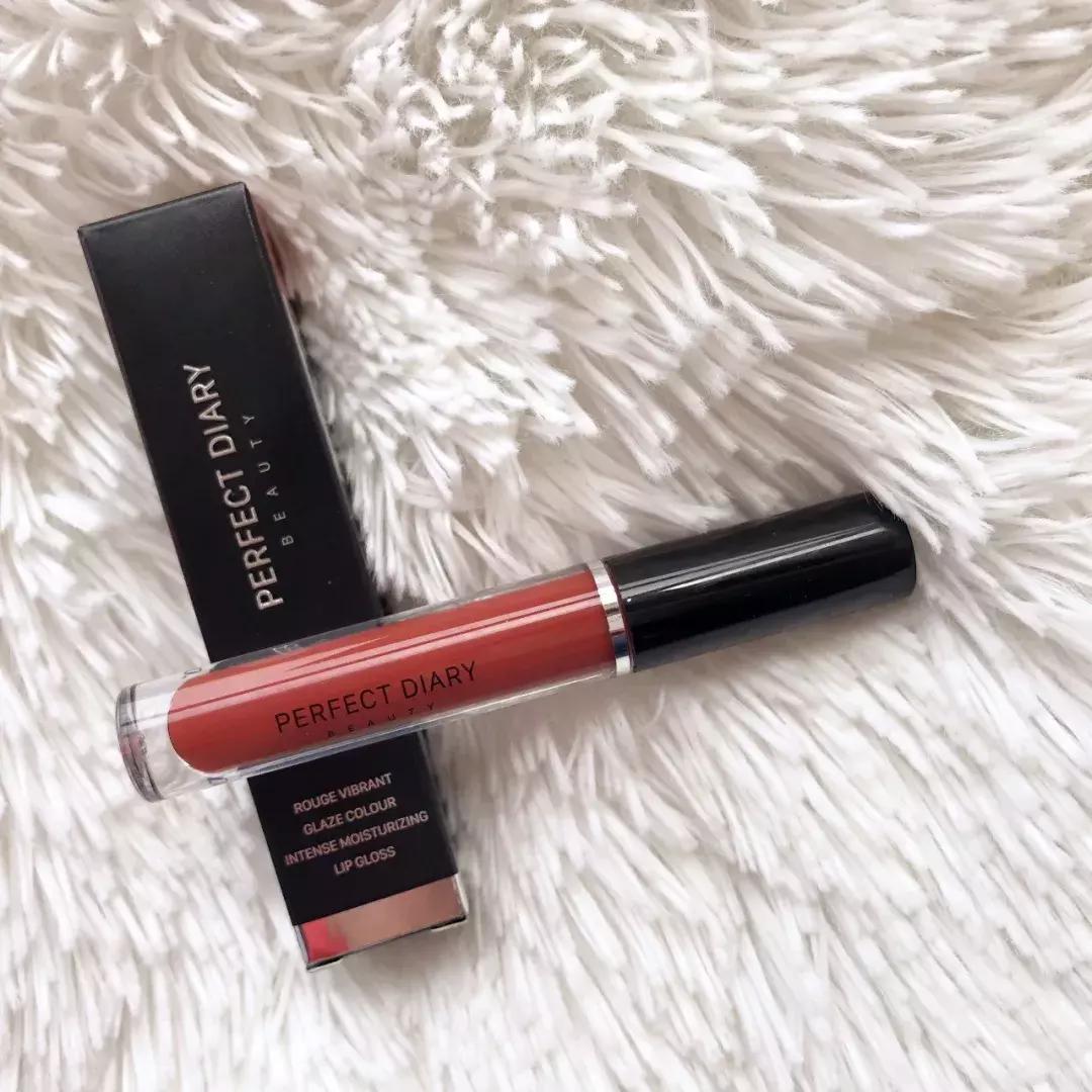 阿玛尼唇釉415和405黄皮更推荐哪款,六十块钱之内的唇釉