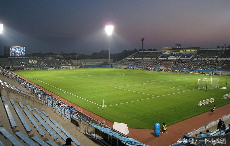 难以想象，日本第三级别联赛球场如此之漂亮！