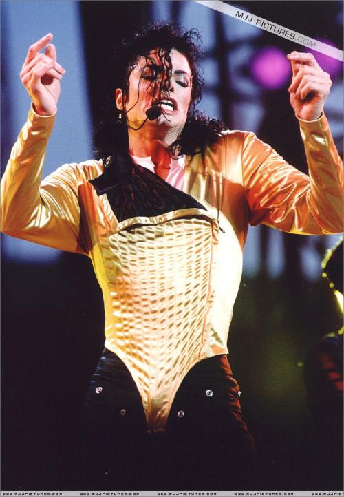 迈克尔杰克逊billiejean胜利巡演,迈克尔杰克逊世界巡演集锦