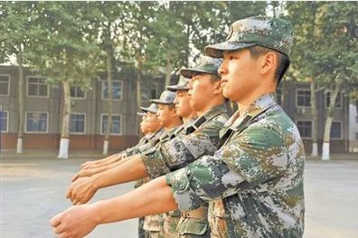 汶川感人催人泪下的事,汶川令人瞬间泪下的故事