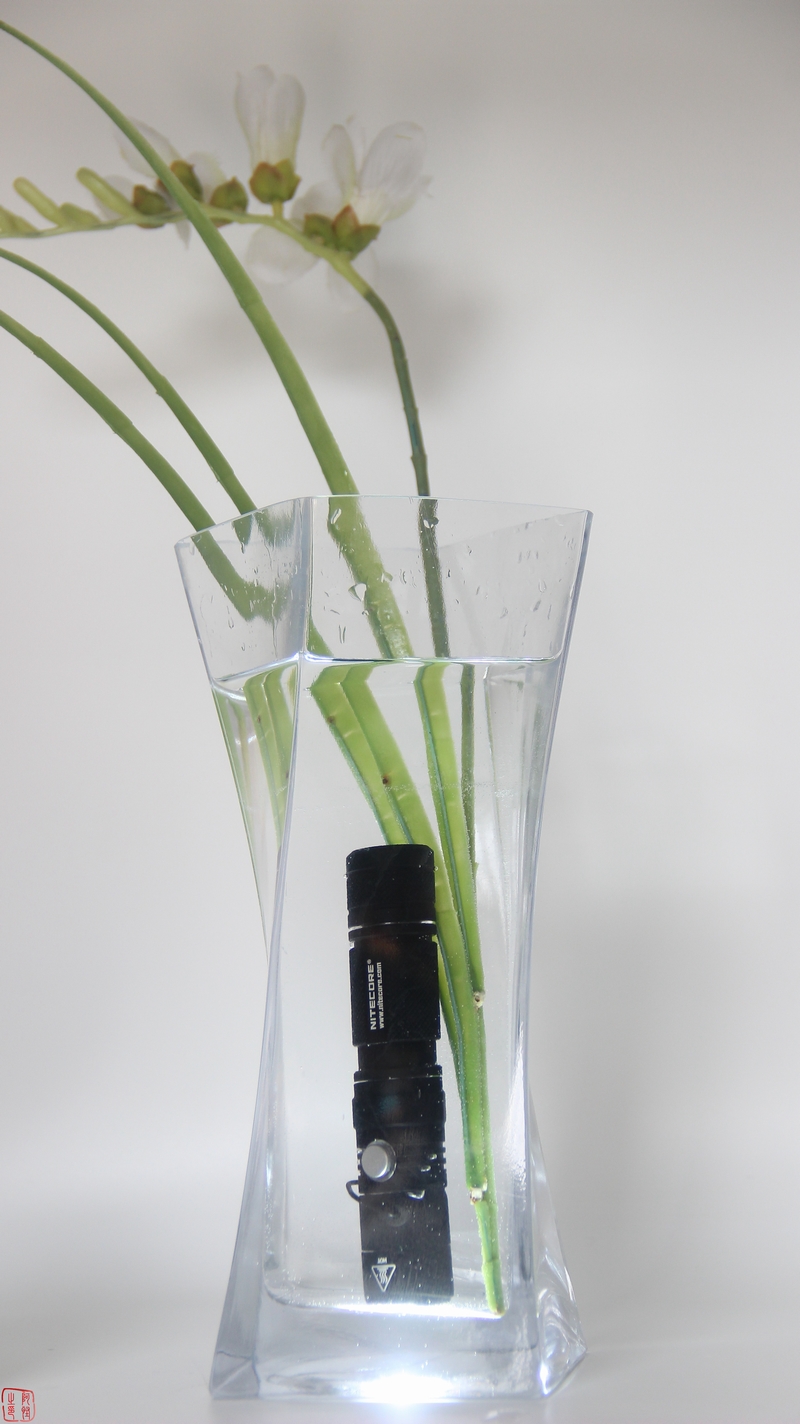 全能小怪-NITECOREMT21C使用体验