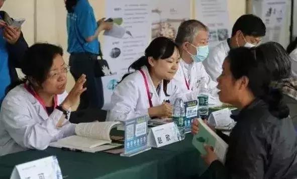 在地坛公园感受中医药文化的魅力~