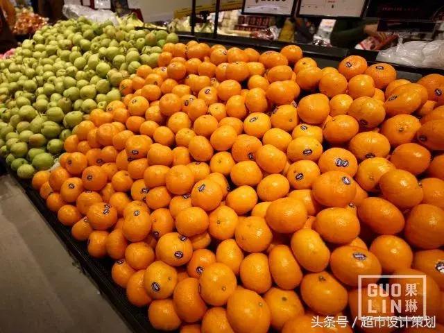 水果店水果陈列摆放销售技巧,20方长方形水果店铺陈列设计