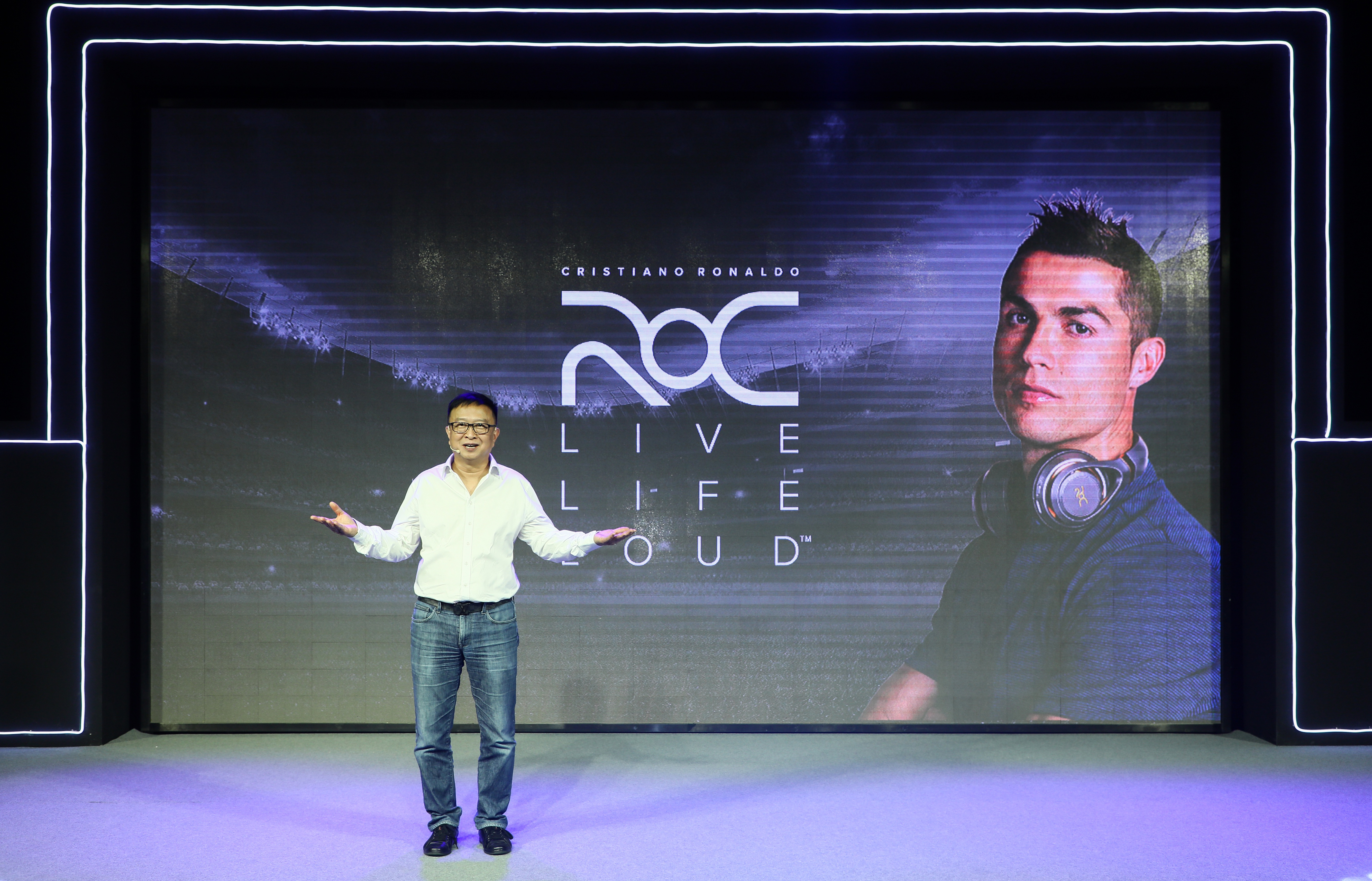 传奇歌曲c罗,c罗传奇专辑