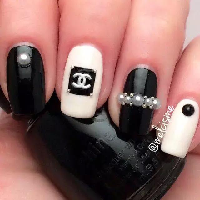 你知道钱买不起什么奢侈品吗,适合做美甲的包包