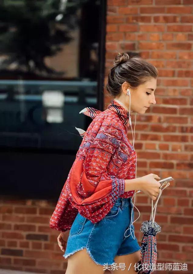 适合夏季的色彩穿搭,适合夏天的配色