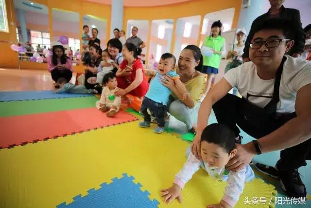萌翻德阳！爱兒堡德阳市第二届宝宝爬行大赛火热开赛啦！
