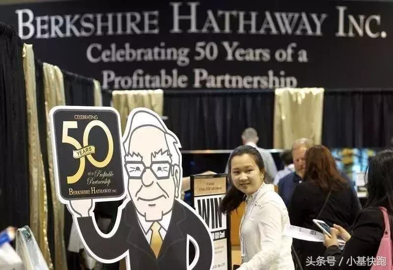 巴菲特对合伙人芒格的评价,巴菲特和芒格互怼视频