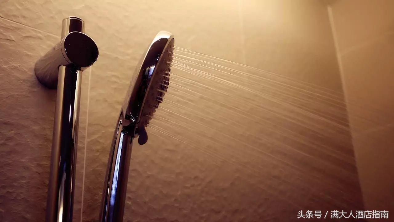 大连市中山区松云街日月明酒店,大连星海广场四季酒店