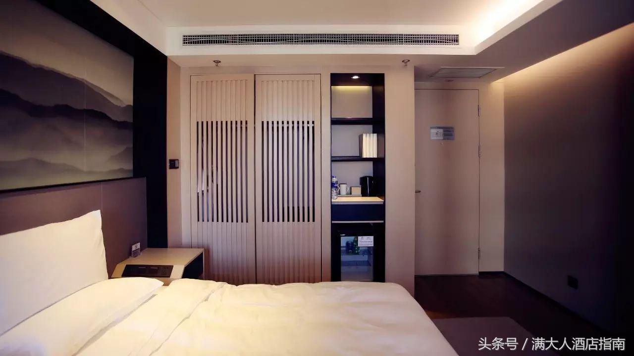 大连市中山区松云街日月明酒店,大连星海广场四季酒店