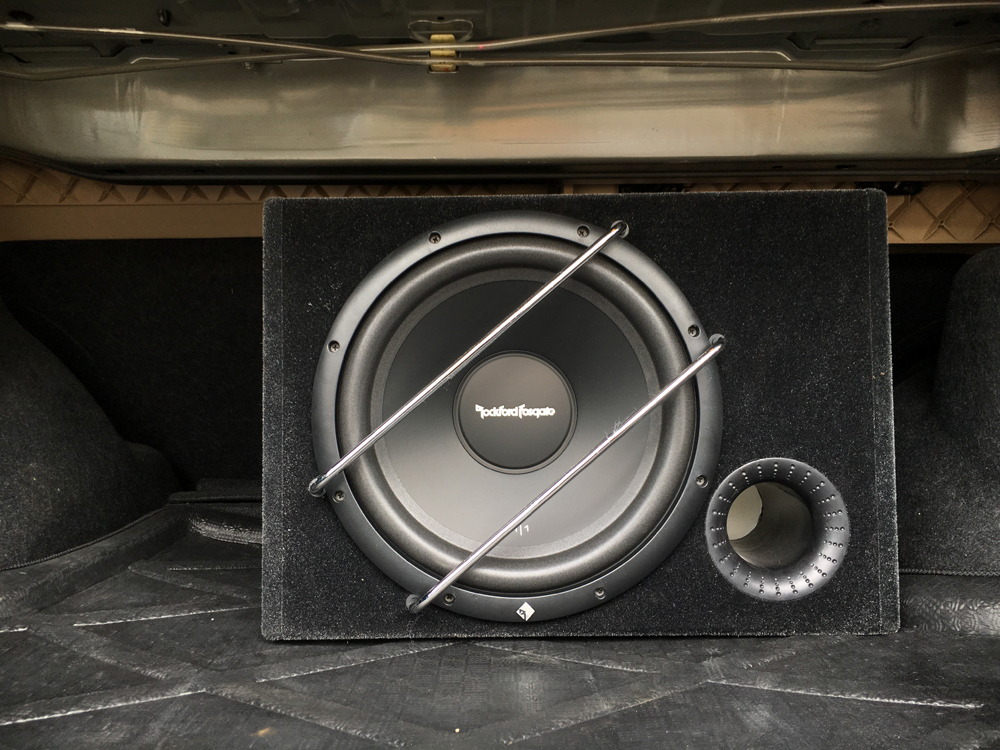 5000元的锐志改装,5000元锐志改装音响案例