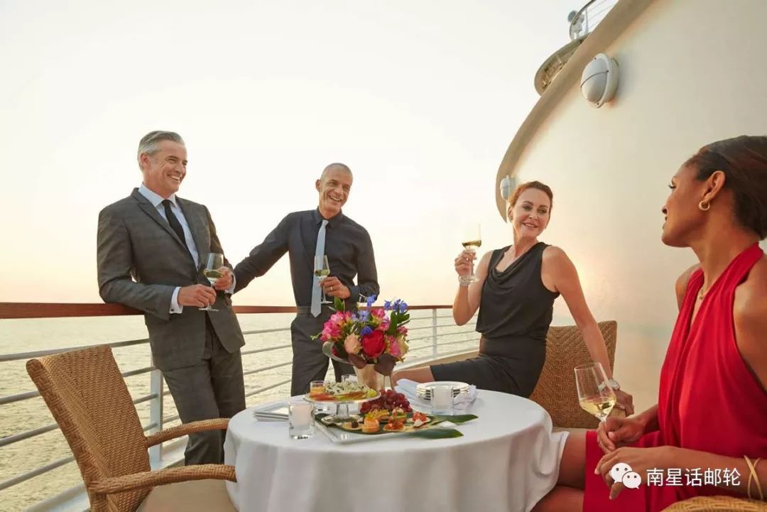 全球顶级豪华游轮图片大全,国际豪华邮轮首次下水视频