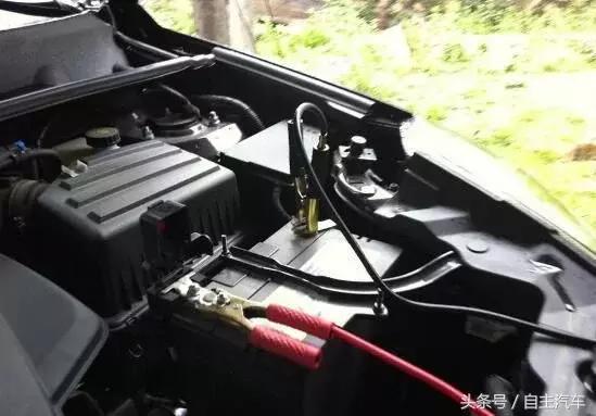 汽车半路抛锚打不着是什么原因,车子抛锚半路没气可怎么办