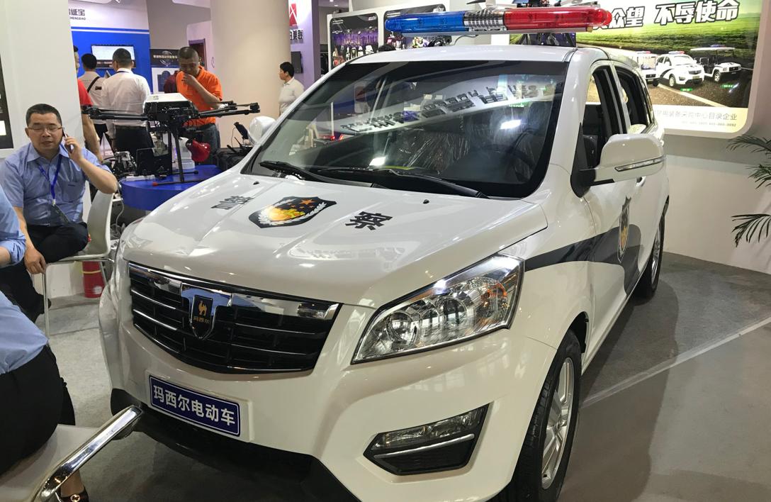 众星齐聚珠海航展,警博会新式装备