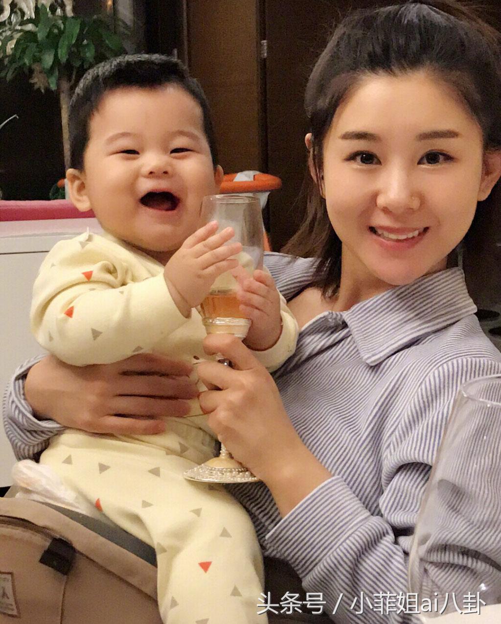 王雷李小萌恩爱夫妻日常生活,李小萌王雷夫妻视频片段