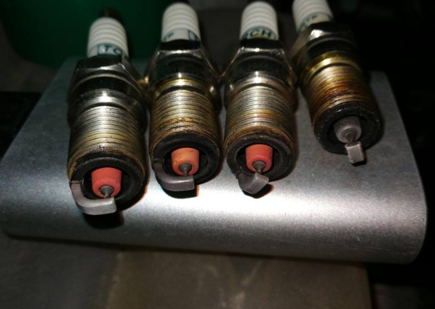 保养过后发动机噪音变大和油耗高,用了除碳剂发动机声音变大油耗高