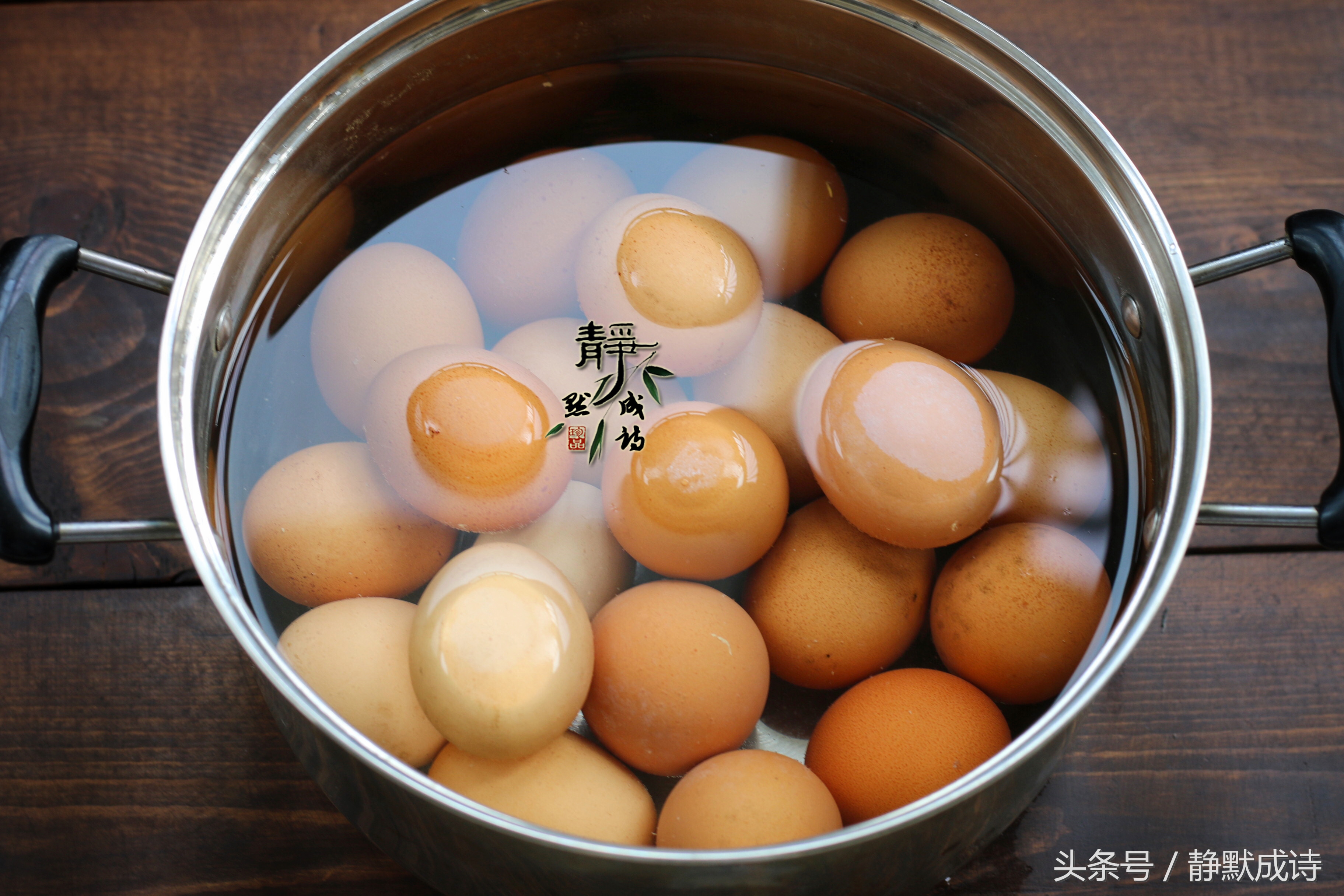 乡巴佬卤猪头肉的制作方法和配方,乡巴佬卤鹌鹑蛋的家常做法