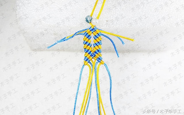 小爱心手链编织视频,女生红绳手链编辑教程