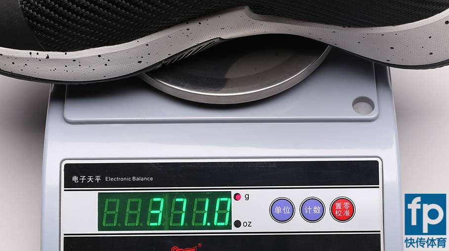 airjordanflylockdown白灰橙测评,jordanflylockdown偏大偏小