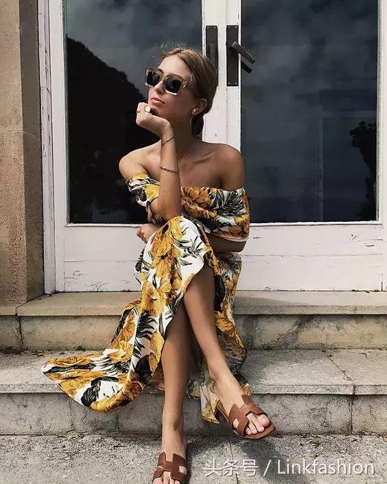 平底拖鞋太火热下面这几款最时髦,又百搭又舒服的拖鞋