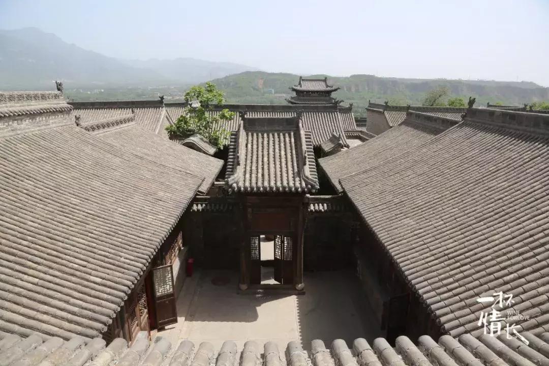 宕囧畞鍙ゅ牎澶滄櫙,宕囧畞鍙ゅ牎