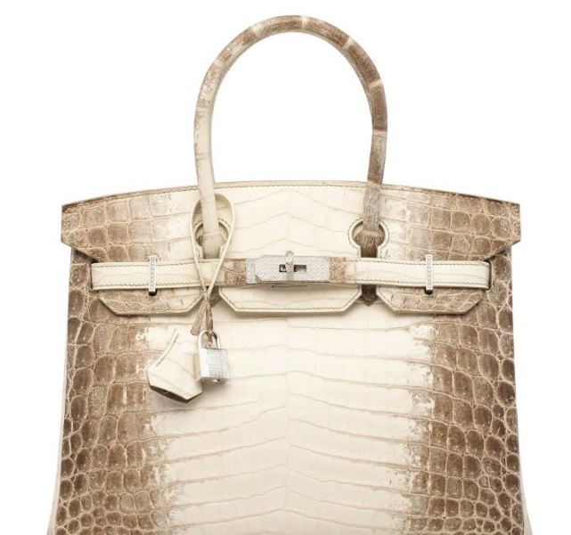 马来西亚前总理夫人284个名包价值过亿,上面还贴着送礼人名字