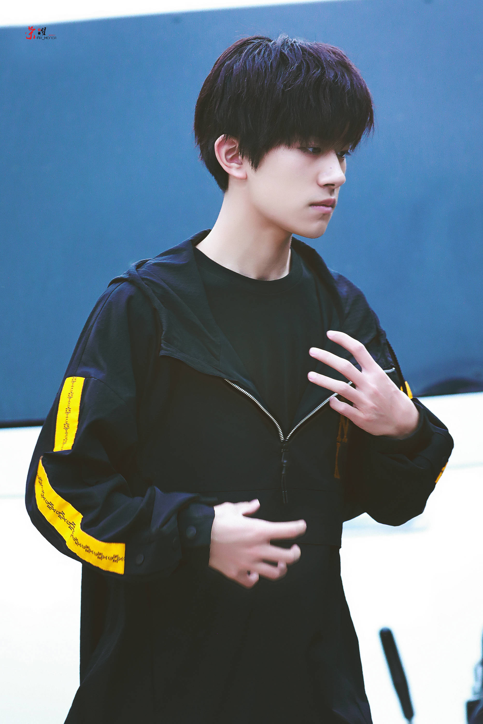 那么不同类型的易烊千玺，到底哪个才是他自己？