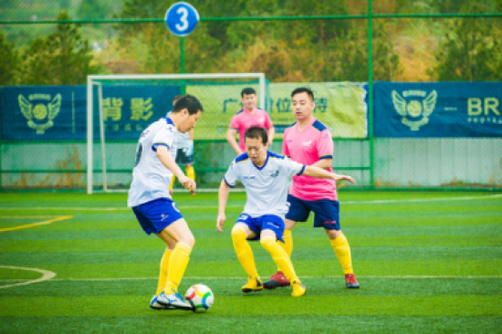 热血V盟为梦而战太原万科2018V盟社区杯足球联赛开幕