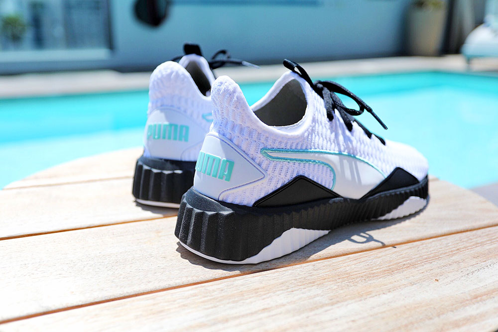 穿了这双新鞋显得腿好长！全球粉丝最多的明星亲自带货！