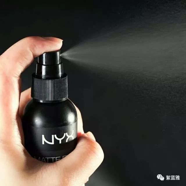 妆容容易出油怎么办,脸出油容易化妆怎么办