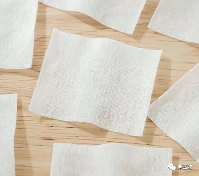 妆容容易出油怎么办,脸出油容易化妆怎么办