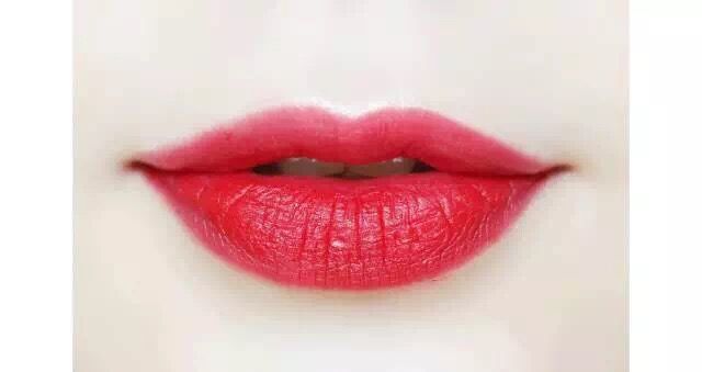 哪款口红显白又好又便宜,口红哪款好又实惠