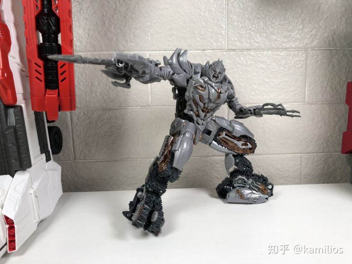 ss威震天飞机,ss油罐威震天测评