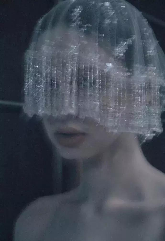 颖儿千山暮雪130斤,颖儿婚纱多少钱