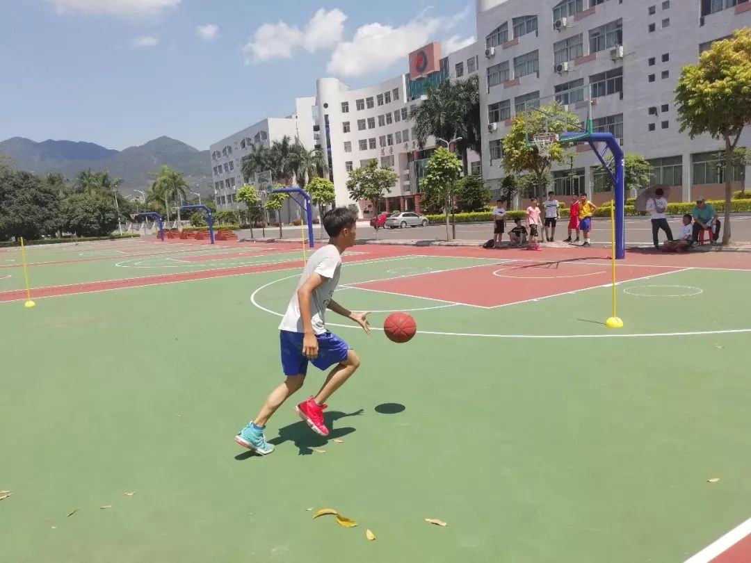 生命因体育而精彩,生命因运动出彩