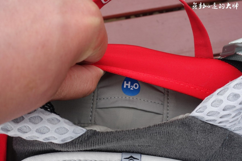 osprey旅行背包40升,ospreyhikelite18徒步背包