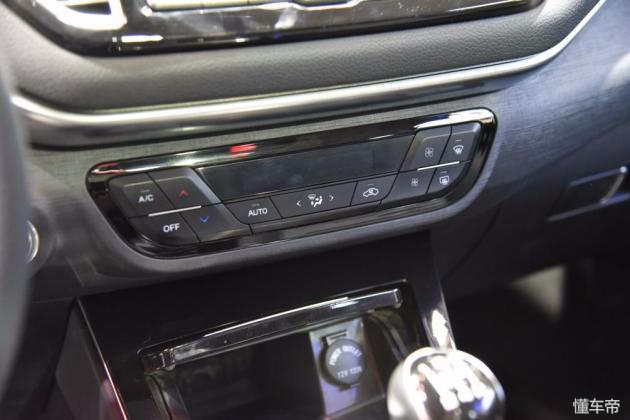 一汽奔腾谍照曝光,新款奔腾即将上市