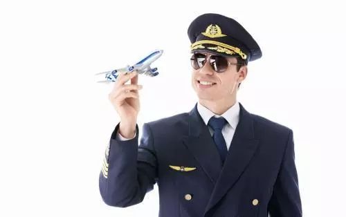 民航招飞的院校都有哪些,航校是高考还是直接参加招飞