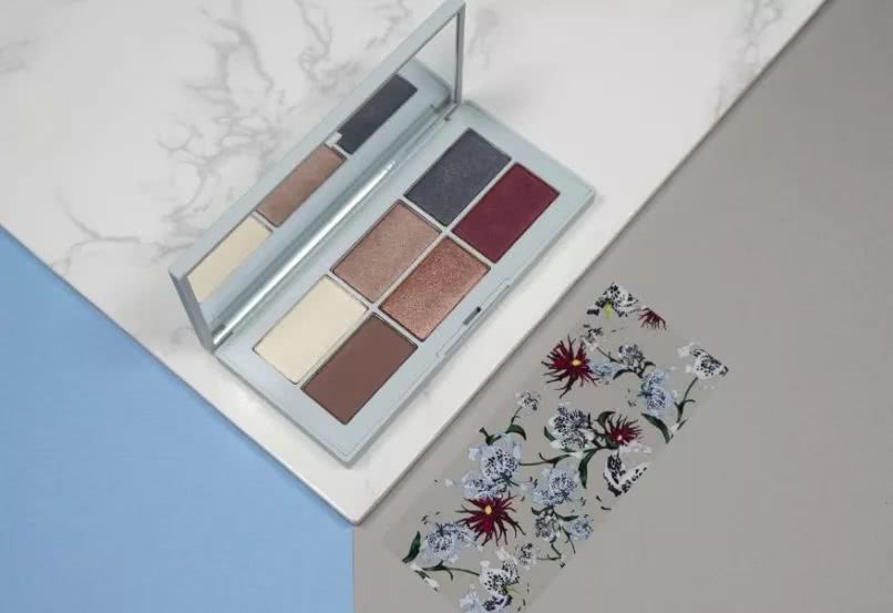 这个牌子出什么都火到断货,女生必须入一个