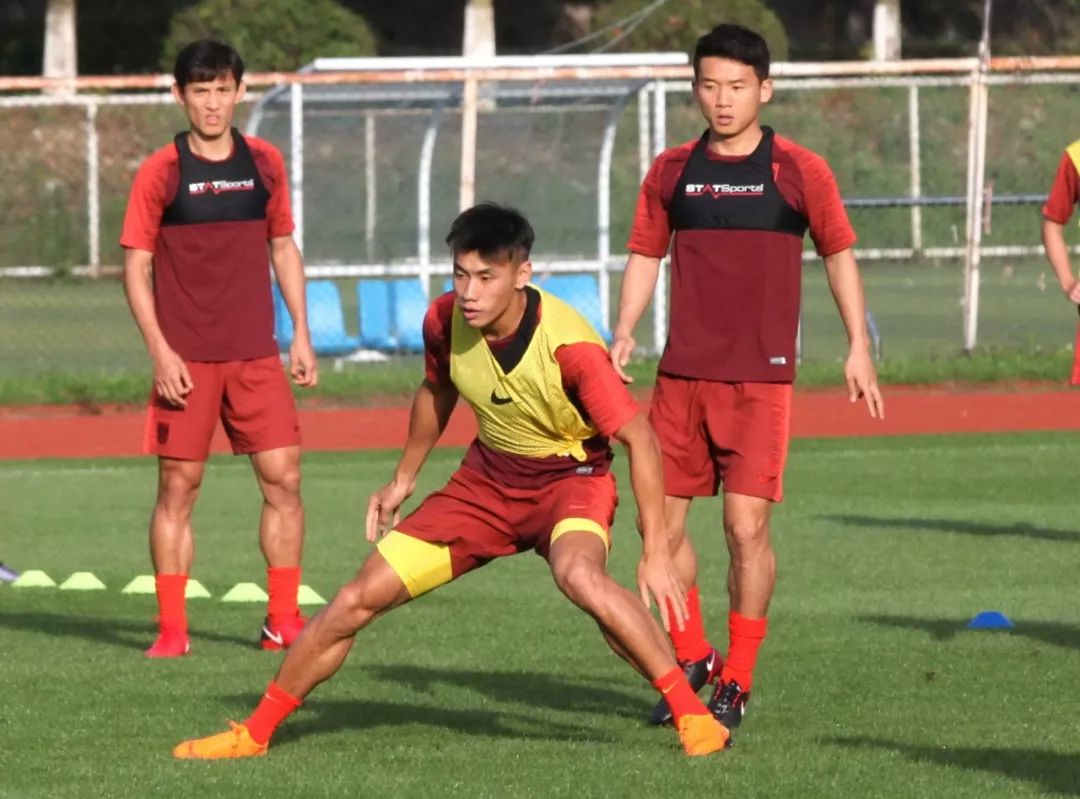 黄紫昌进4球视频,73分钟扳平比分替补上场的黄紫昌