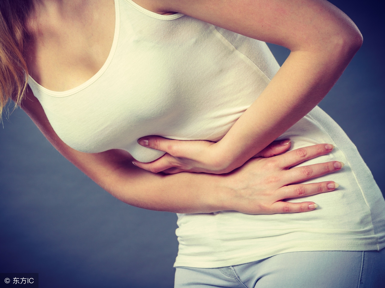 详解女性宫寒的原因和宫寒的危害,什么叫宫寒表现症状